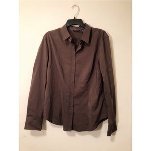 YEAR END CLEAR OUT - NWT long sleeve top.